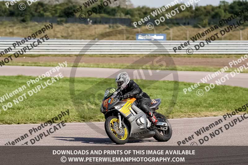 Rockingham no limits trackday;enduro digital images;event digital images;eventdigitalimages;no limits trackdays;peter wileman photography;racing digital images;rockingham raceway northamptonshire;rockingham trackday photographs;trackday digital images;trackday photos